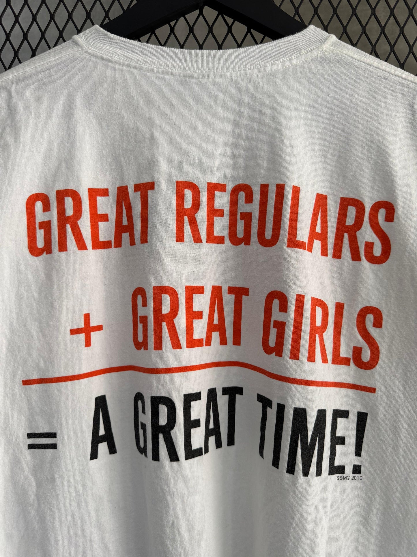 Vintage 2000s Hooters Promo Tee