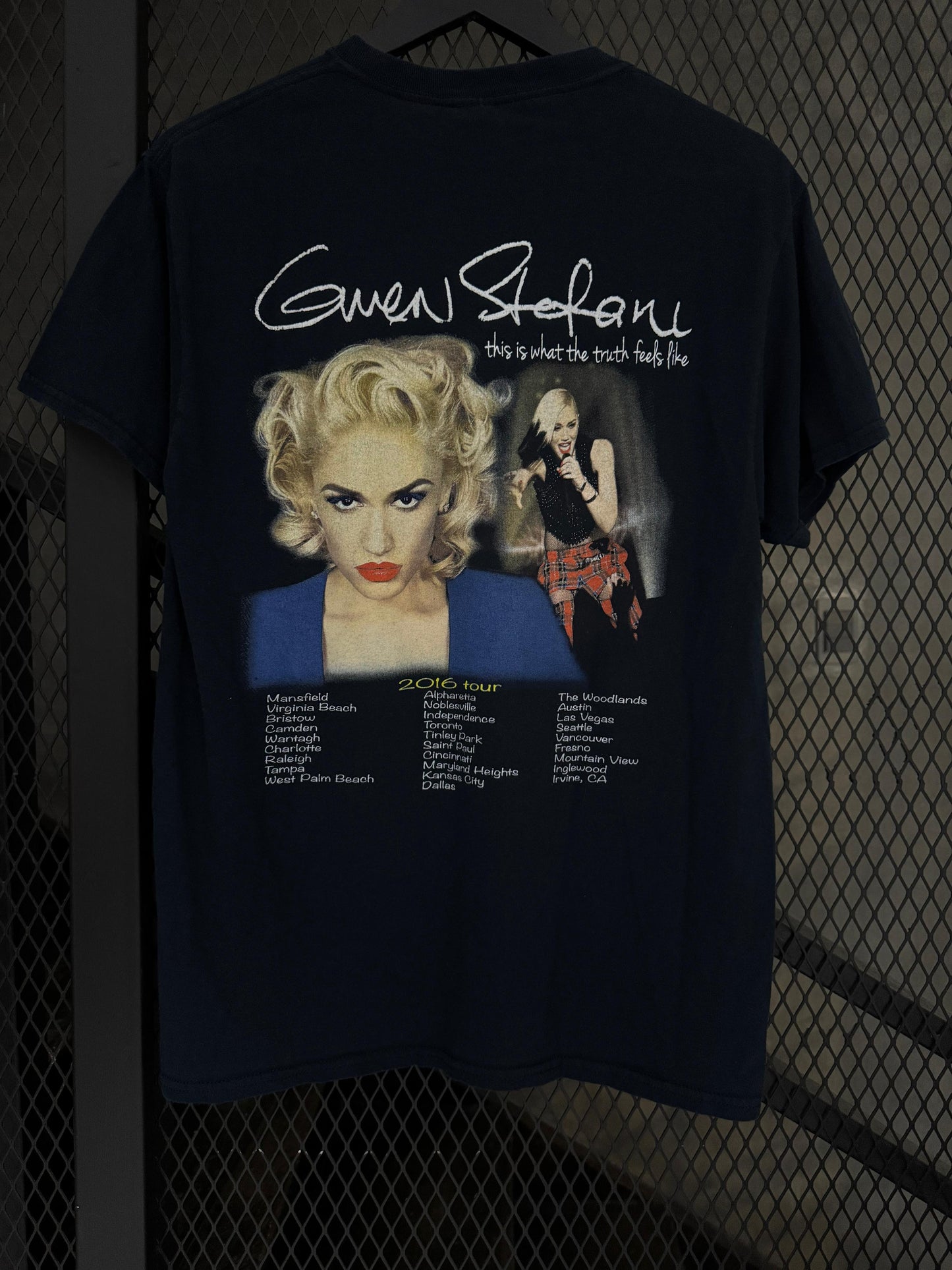 2016 Gwen Stefani Tour Tee (Modern)