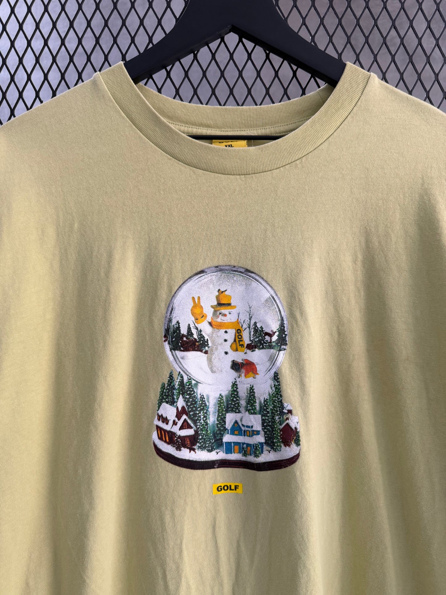 Golf Snow Globe Tee (Streetwear)