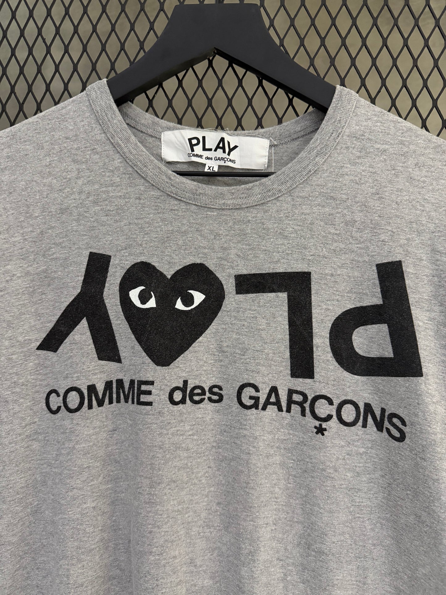 Comme des Garçons PLAY Tee (Streetwear)