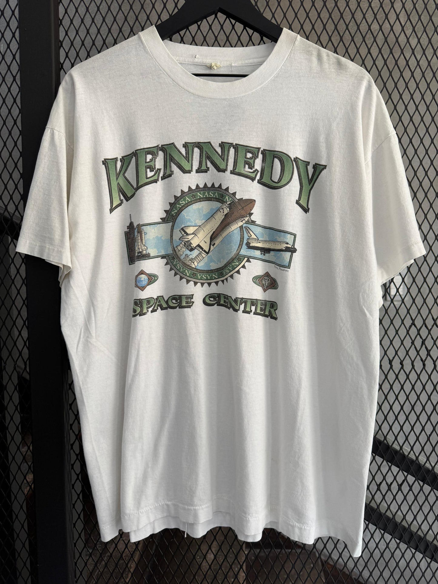 Vintage 1990s Kennedy Space Center Tee