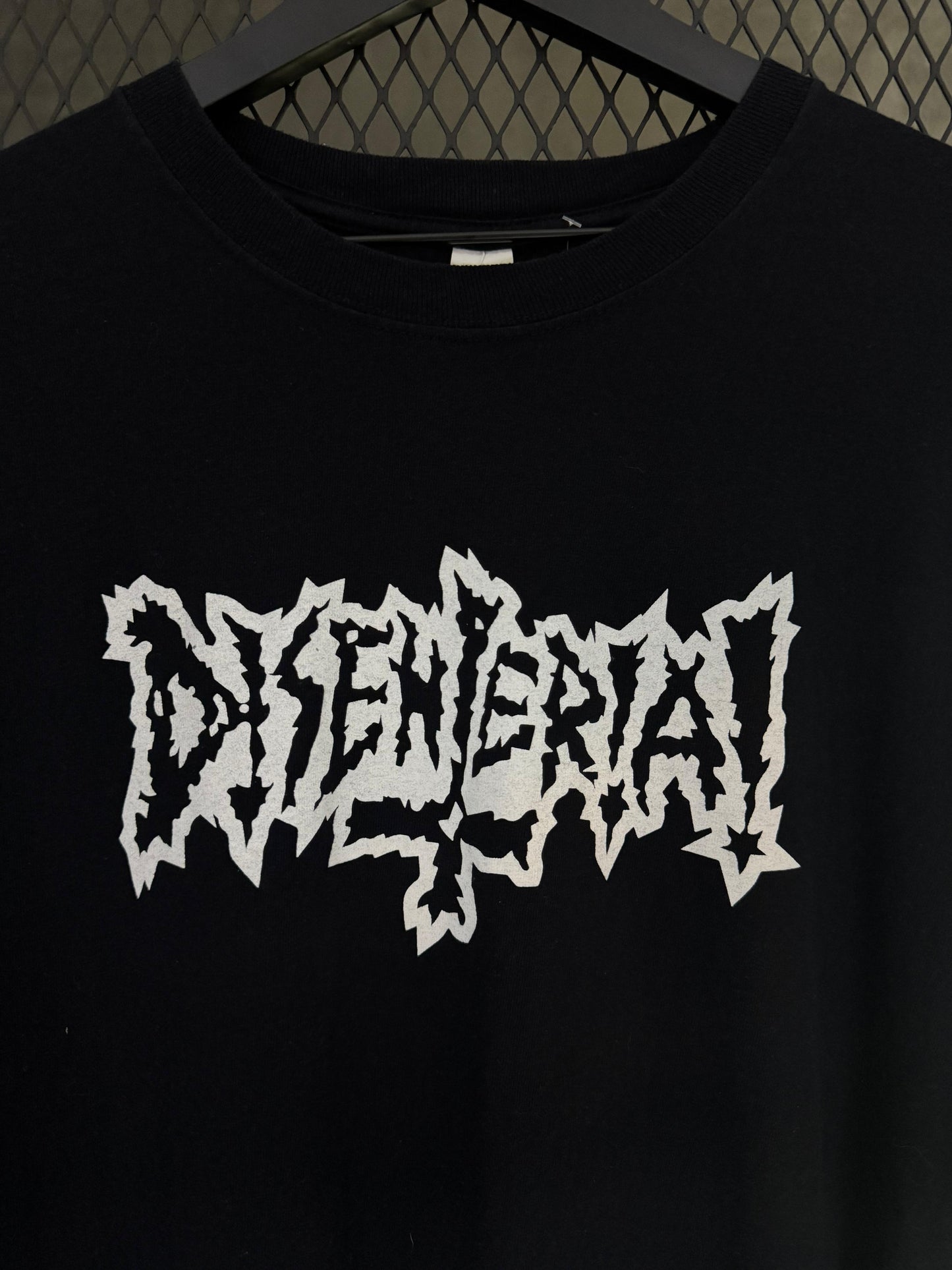 Disenteria Tee (Modern)